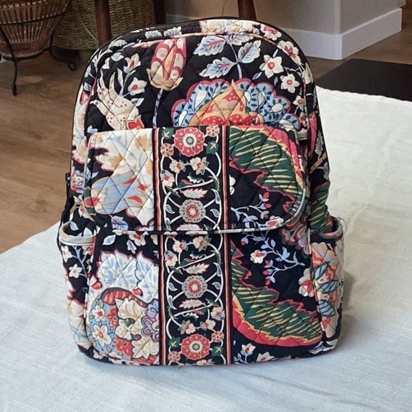 Vera Bradley retired pattern “Versailles” floral backpack - Picture 1 of 14